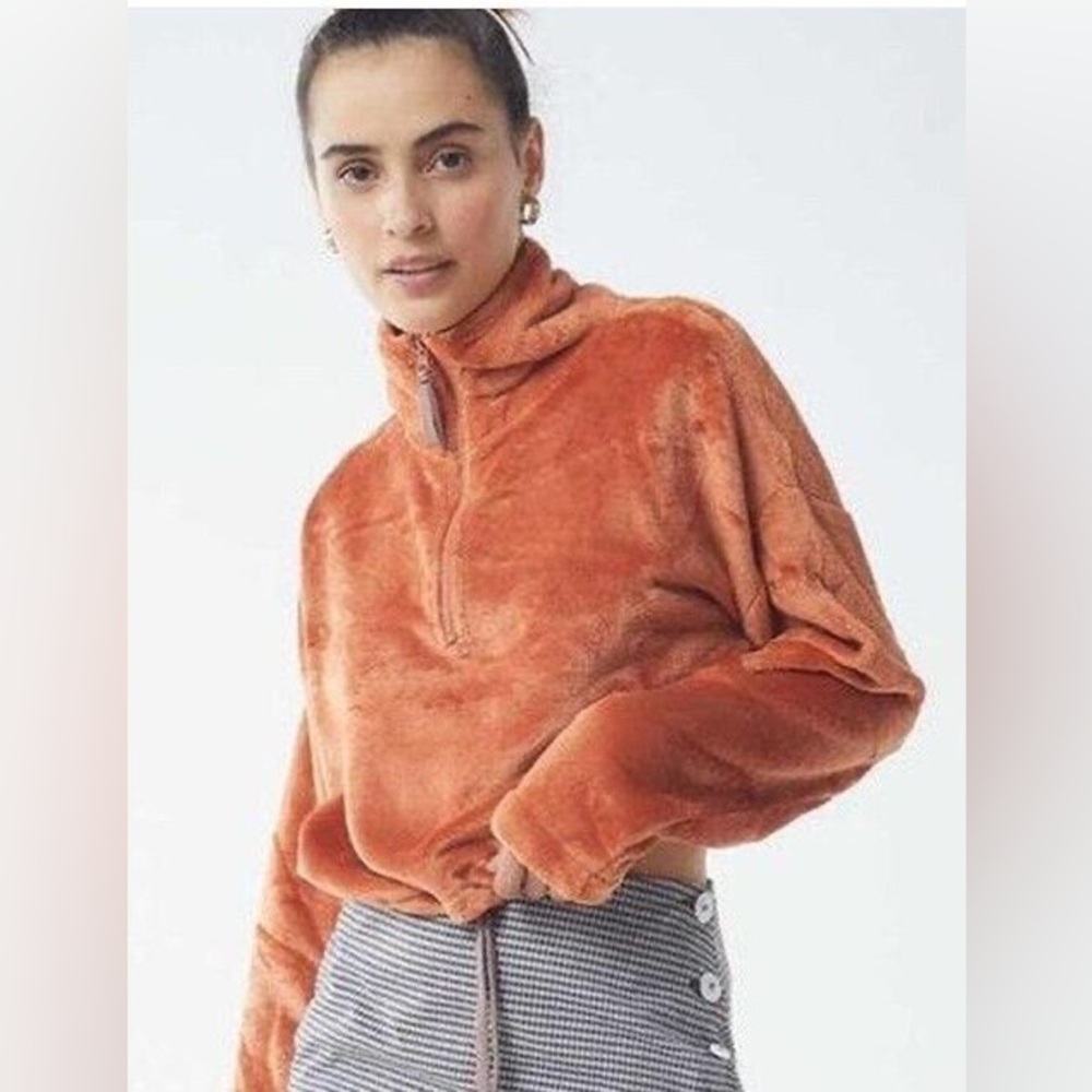 Urban Outfitters Angela Cropped Plush Pullover